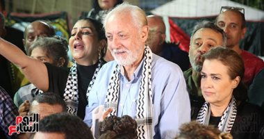 عبد العزيز مخيون خلال الوقفة التضامنية: فلسطين أرض عربية وستظل حرة مهما فعل الاحتلال