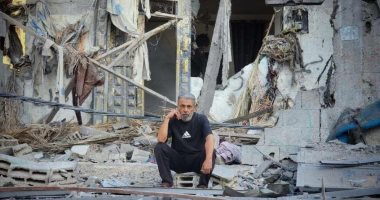 الاحتلال الإسرائيلي يقصف مدرسة ومسجدًا وسط قطاع غزة
