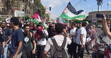مسيرات لطلاب جامعة الإسكندرية ترفع أعلام فلسطين وتندد بقصف مستشفى المعمدانى