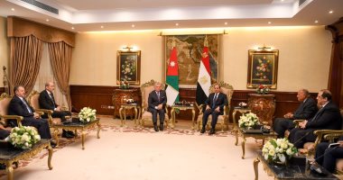 الرئيس السيسى وعاهل الأردن يحذران من خطورة دعوات تهجير الفلسطينيين 