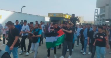 مسيرة للآلاف من طلاب جامعة عين شمس للتنديد بالعدوان الإسرائيلى.. صور