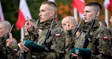 بولندا تخطط لإنشاء قاعدة طائرات مروحية عسكرية بالقرب من أوكرانيا