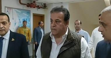 وزير الصحة يشدد على رفع كفاءة العمل بمستشفى سوهاج التعليمى