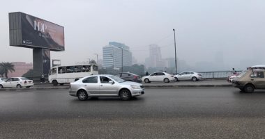 النشرة المرورية.. كثافات مرتفعة للسيارات على طرق القاهرة والجيزة