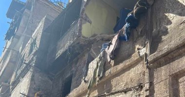 إزالة أجزاء خطرة من عقار فى منطقة كرموز بالإسكندرية