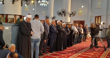 وزير الأوقاف ومحافظ جنوب سيناء يفتتحان 3 مساجد ومجمع إسلامى فى نويبع.. فيديو