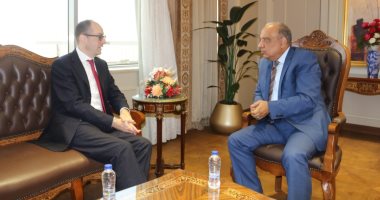 وزير قطاع الأعمال العام يستقبل سفير النمسا بالقاهرة لبحث تعزيز التعاون الاقتصادي 
