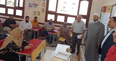 رئيس منطقة الإسكندرية الأزهرية يتفقد ورش عمل المهارات الأدائية للمعلمين