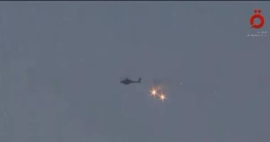 طائرة أباتشى إسرائيلية تقصف قطاع غزة أثناء بث القاهرة الإخبارية