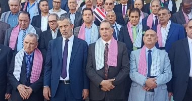 "المحامين العرب" ينظم وقفة تضامنية مع الشعب الفلسطيني أمام مجمع النقابات بالأردن