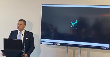 وزير السياحة والآثار يعقد مؤتمرا بحضور ممثلى كبرى وسائل الإعلام البريطانية