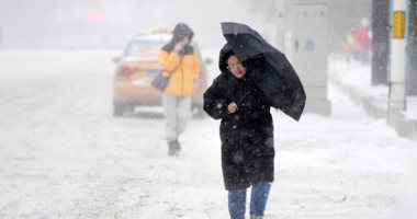 إغلاق المدارس والطرق السريعة بسبب الثلوج في شمال ووسط الصين