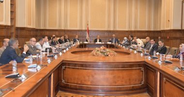 "محلية النواب" توصى بتشكيل لجنة لحل 38 محلا تجاريا فى محافظة الإسماعيلية