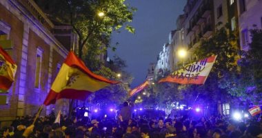 فوضى فى إسبانيا بسبب احتجاجات قانون العفو عن الانفصاليين الكتالونيين.. فيديو