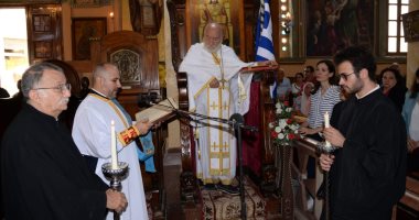 نائب محافظ الإسماعيلية يشهد رسامة الأب باسيليوس كاهنا للكنيسة اليونانية