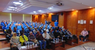 وزارة العمل: ندوة توعية بأحكام قانون العمل فى المنطقة الصناعية ببورسعيد