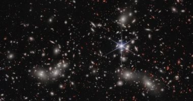 الأبعد على الإطلاق.. تلسكوب جيمس ويب الفضائى يرصد مجرتين جديدتين