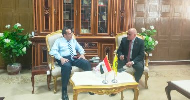 محافظ شمال سيناء يبحث مع رئيس جهاز تعمير سيناء مشروعات أرض الفيروز