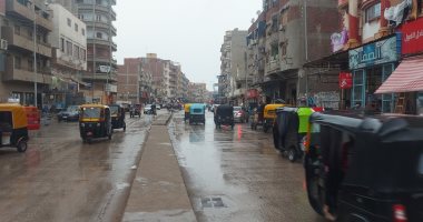 الأمطار الغزيرة تتواصل على مراكز ومدن محافظة الإسماعيلية.. فيديو