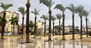 أجواء أوروبية على أرض بورسعيد وسط تواصل سقوط الأمطار الغزيرة.. فيديو وصور