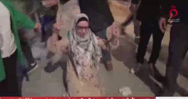 القاهرة الإخبارية تعرض لحظات مؤثرة لأسيرة فلسطينية عقب الإفراج عنها