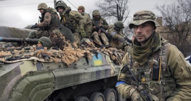 ليتوانيا تسلم أوكرانيا عددا من ناقلات الجنود المدرعة