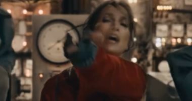 جينيفر لوبيز تشوق جمهورها بمقطع فيديو عن ألبومها الجديد "This Is Me...Now"