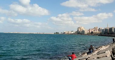 عروس البحر المتوسط.. طقس شتوى دافىء وسماء صافية فى الإسكندرية.. فيديو وصور