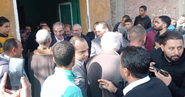 وزير الاتصالات يصل المنيا لافتتاح وتفقد عدد من مشروعات حياة كريمة