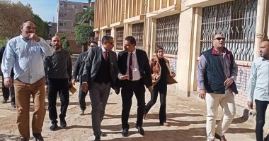 أحياء القاهرة تواصل تجهيز المدارس استعدادا للانتخابات الرئاسية