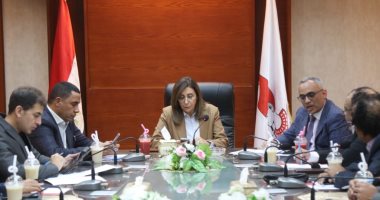 وزيرة الثقافة تطالب بإعداد برنامج شهري للفعاليات لتنفيذها بإقليم وسط الصعيد