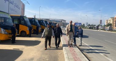 رئيس جهاز مدينة القاهرة الجديدة يتفقد منظومة النقل الداخلى بالمدينة