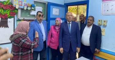 نائب محافظ القاهرة يتفقد المدارس لمتابعة استعداداتها للانتخابات الرئاسية