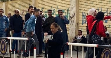 كبار السن يظهرون فى الانتخابات الرئاسية بمدينة نصر.. صور