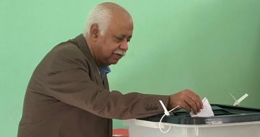 الكاتب الصحفى حمدى رزق يدلى بصوته فى الانتخابات الرئاسية