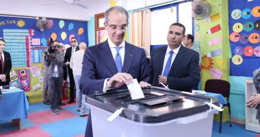 وزير الاتصالات عقب الإدلاء بصوته: لمست لدى الناخبين حماسا كبيرا للمشاركة