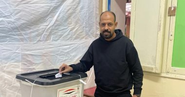 عماد النحاس يدلى بصوته فى الانتخابات الرئاسية 