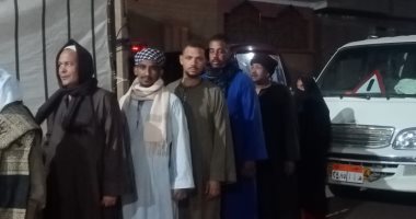 إقبال كبير من الناخبين وطوابير أمام لجنة بقرية بهتا فى سوهاج.. صور 