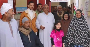 إقبال كبير من كبار السن على لجان الانتخابات الرئاسية فى كفر الشيخ.. صور