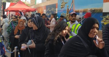 أعداد كبيرة من الناخبين أمام لجنة الشهيد "الدالي" الانتخابية فى بورسعيد