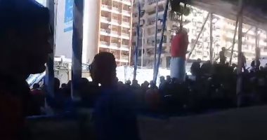 حشود المصريين فى بورسعيد بطول خط القناة للمشاركة فى الانتخابات.. فيديو
