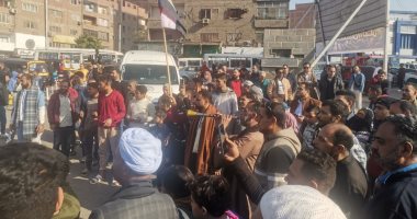 بالطبل والمزمار.. المواطنون يحتفلون بالإنتخابات الرئاسية فى يومها الثالث.. وصور