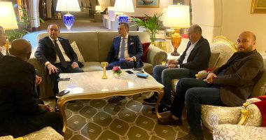وزير السياحة يعقد لقاءات مع ممثلى الصحف ووكالات الأنباء العربية