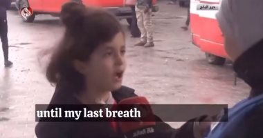 طفلة فلسطينية فى غزة: سأبقى لآخر قطرة دم فى أرضى ولن أترك بلدى.. فيديو
