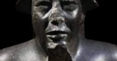 روائع المتحف المصرى.. شاهد تمثال نصفى للكاهن منتومحات