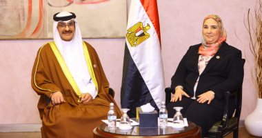 وزيرة التضامن تلتقي وزير التنمية  بالبحرين وتستعرض التجربة المصرية في الحماية الاجتماعية 