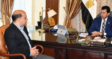 وزير الرياضة يستقبل رئيس اتحاد الجمباز لبحث استعدادات مصر لاستضافة بطولة العالم المؤهلة للأولمبياد
