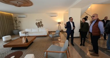 وزير الإسكان يتفقد مشروع الوحدات الفندقية والسياحة العلاجية بمدينة أسوان الجديدة