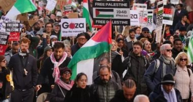 نشطاء مؤيدون للفلسطينيين يحتجون أمام منازل مسؤولي إدارة بايدن