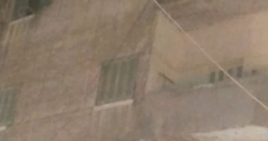 سقوط أجزاء من عقار قديم فى الجمرك بالإسكندرية بسبب حالة الطقس والأمطار 